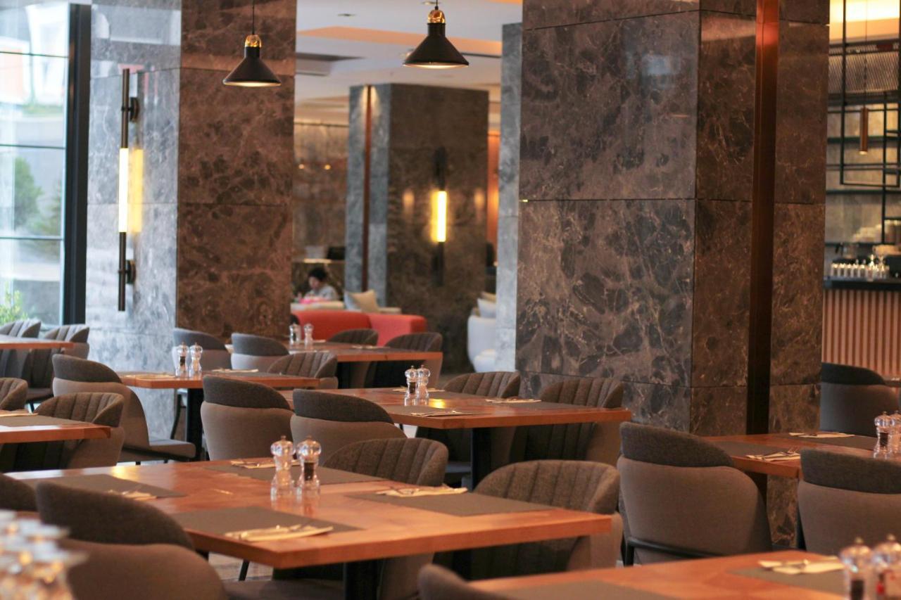 Hotel Ramada Plaza Sultanahmet Provincia di Provincia di Istanbul Esterno foto Restaurant interior